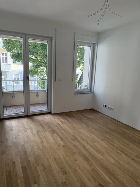 Erstbezug im Neubau! 2-Zimmer-Wohnung mit EBK & Balkon im Prenzlauer Berg — photo 1